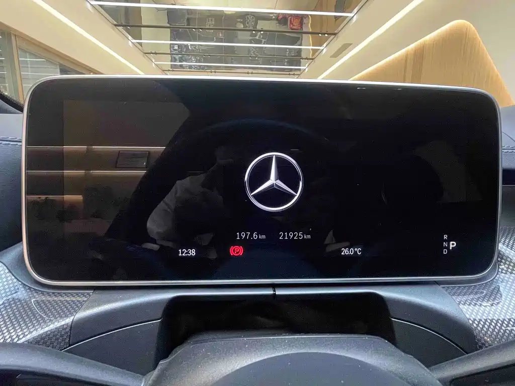 Mercedes-Benz C-Class 2023 — фото 13