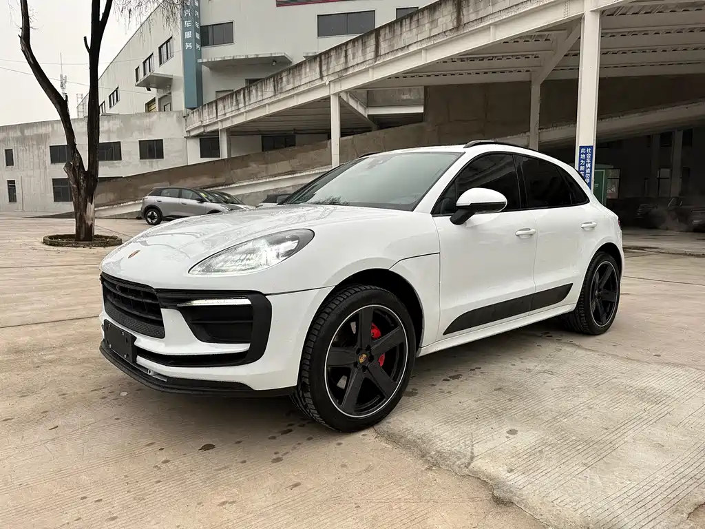 Porsche Macan 2018 — фото 1