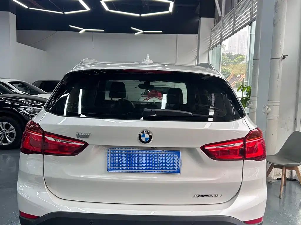 BMW X1 2018 — фото 4
