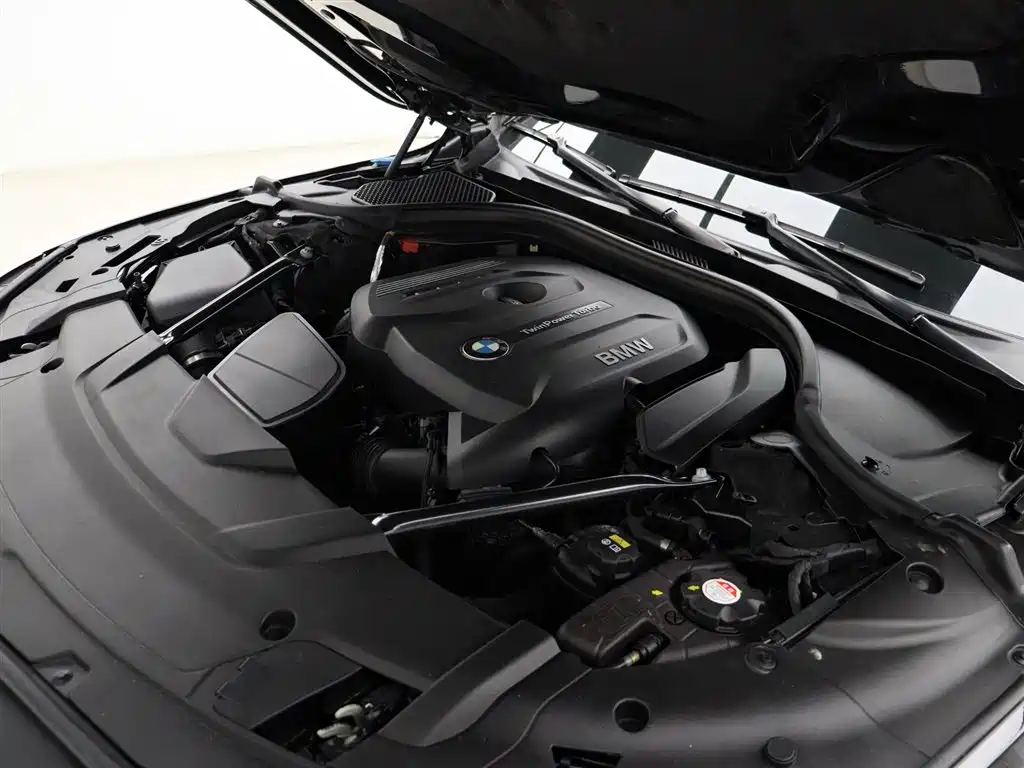 BMW 7 Series 2018 — фото 25