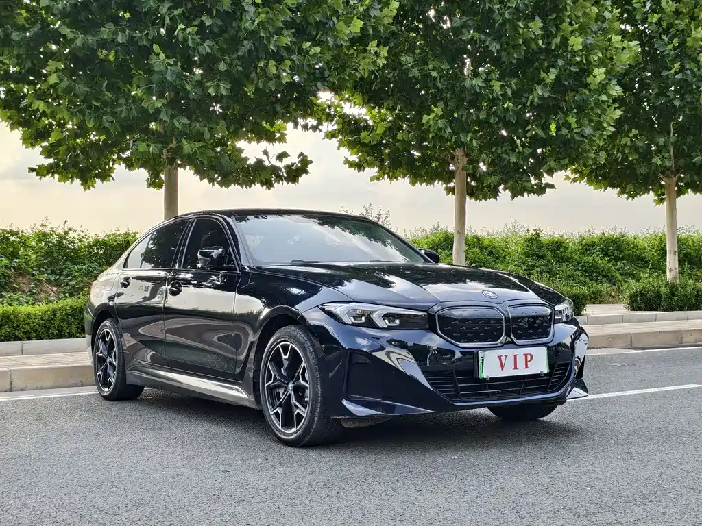 BMW i3 2024 — фото 3