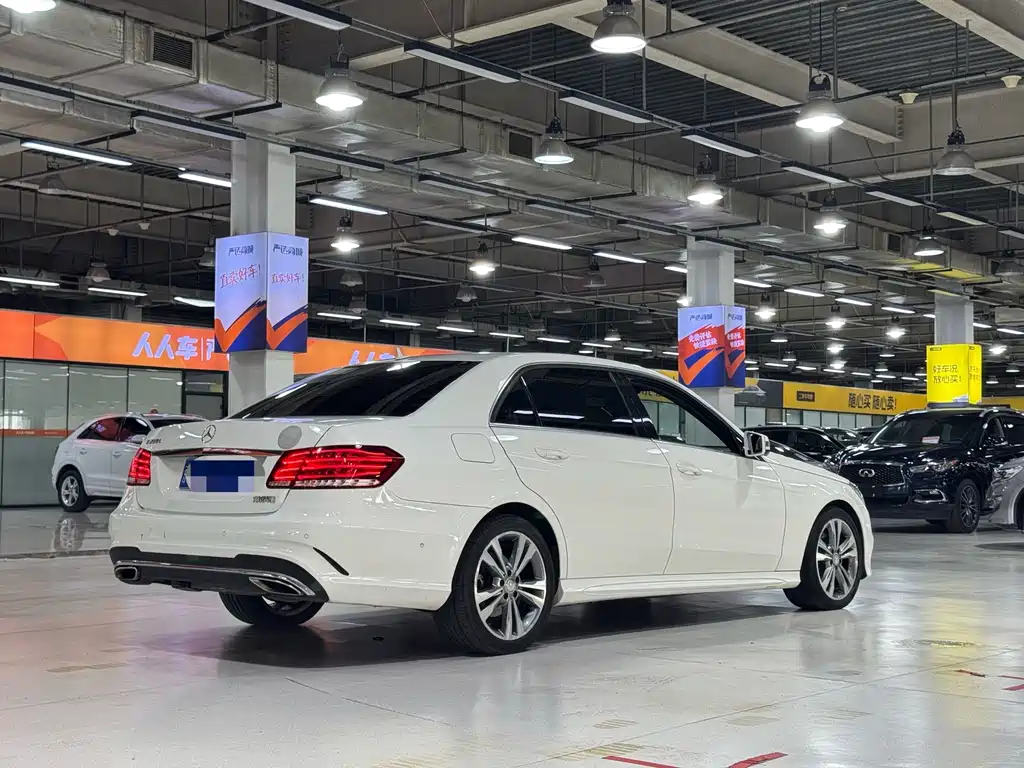 Mercedes-Benz E-Class 2015