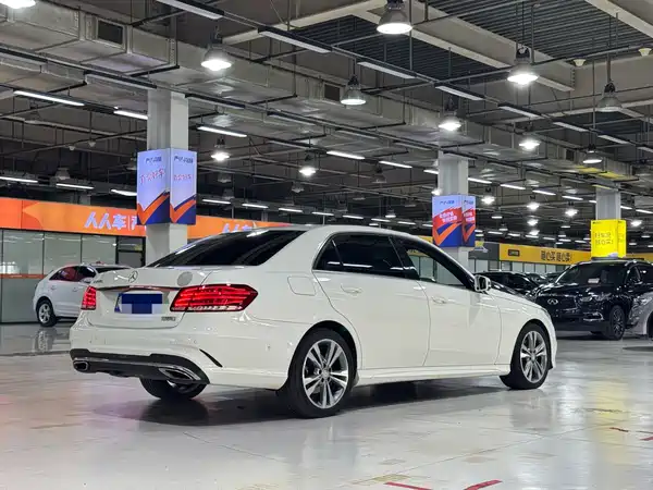 Mercedes-Benz E-Class 2015