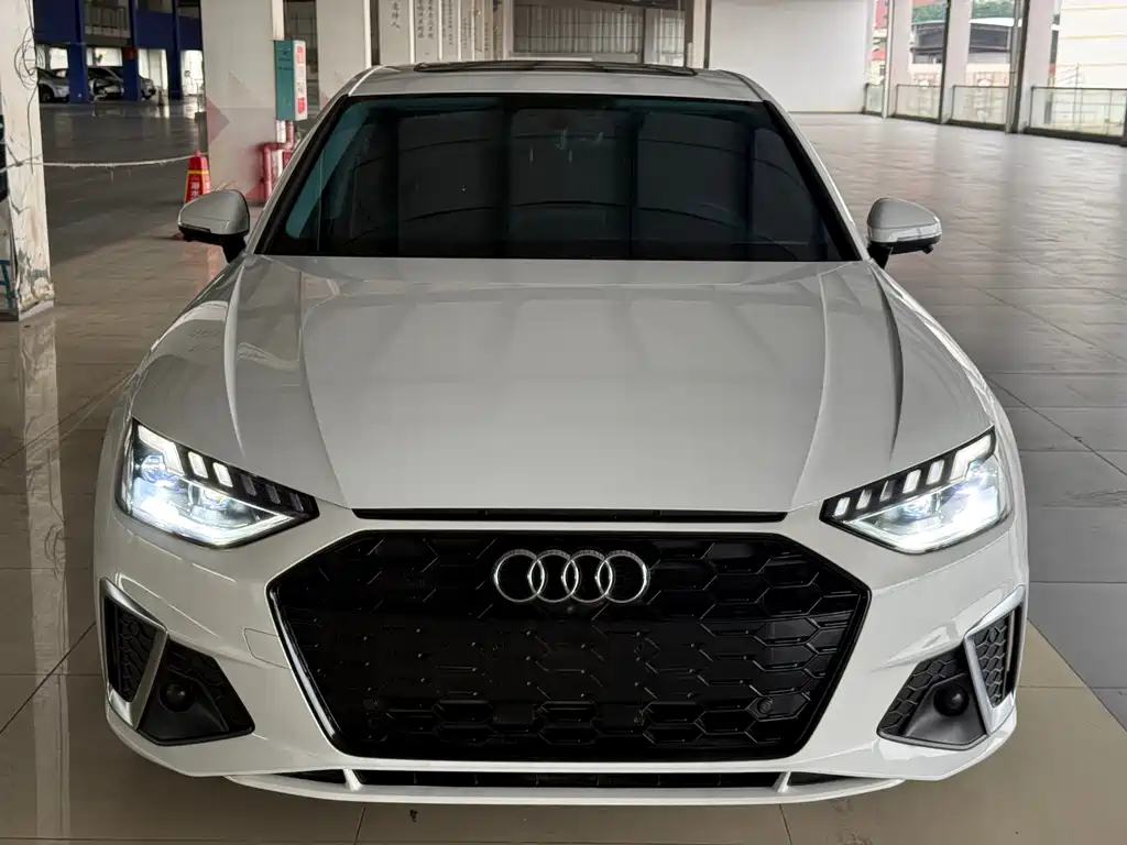 Audi A4L 2020