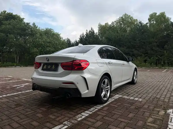 BMW 1 Series 2022
