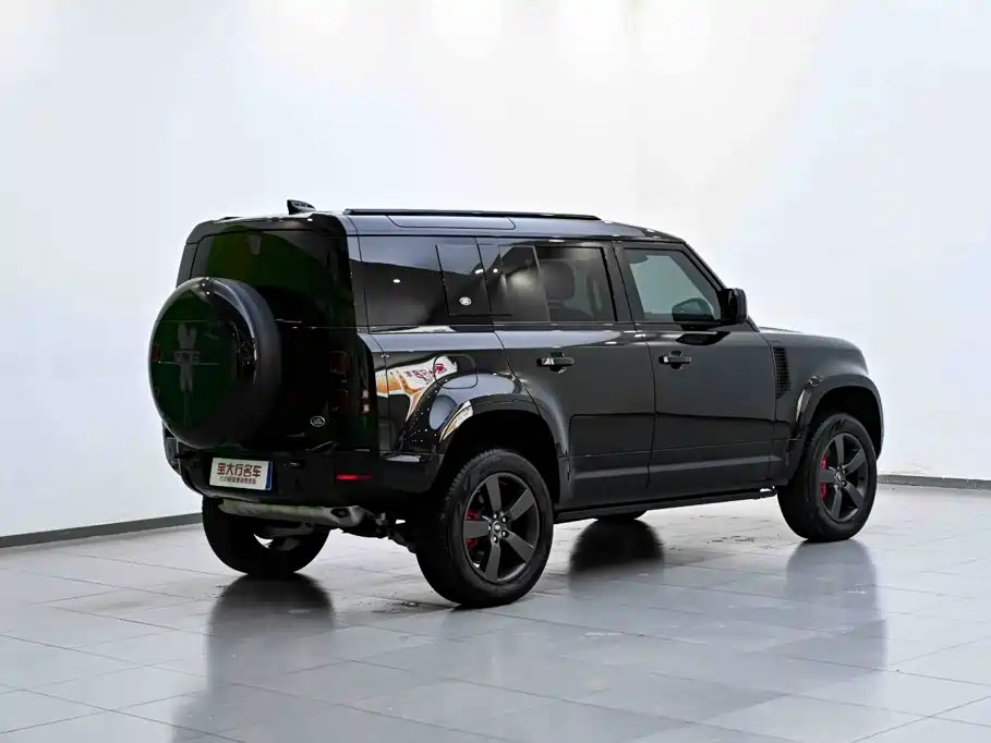Land Rover Defender 2024 — фото 3