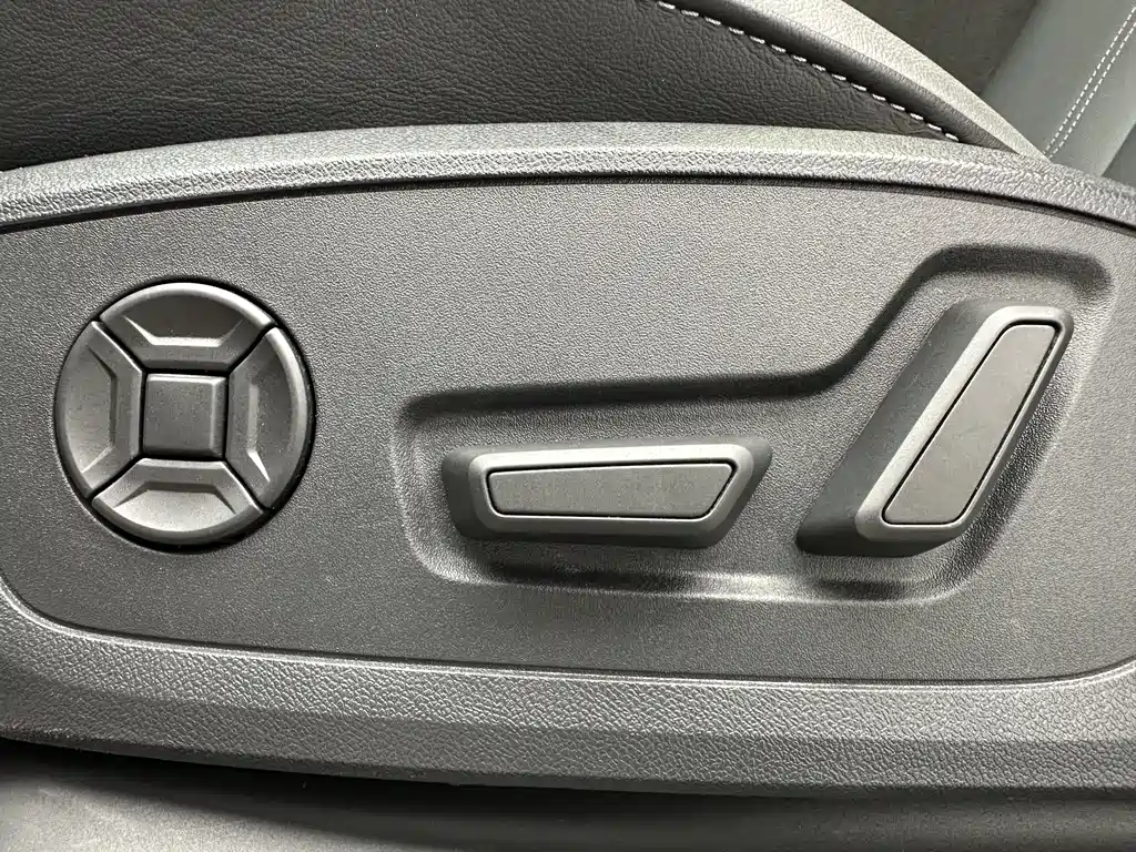 Audi Q3 Sportback 2022 — фото 13