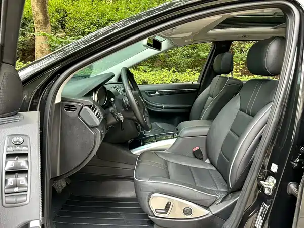 Mercedes-Benz R-Class 2017