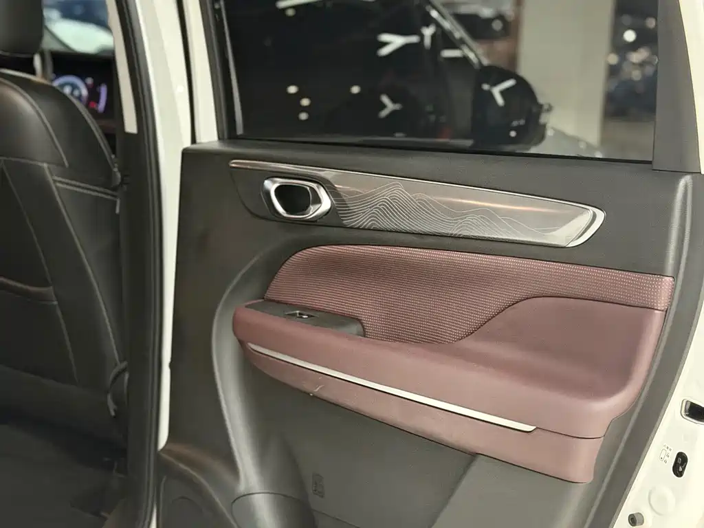 GAC Trumpchi M6 2023 — фото 12