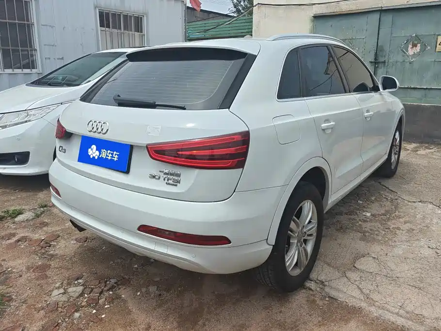 Audi Q3 2015