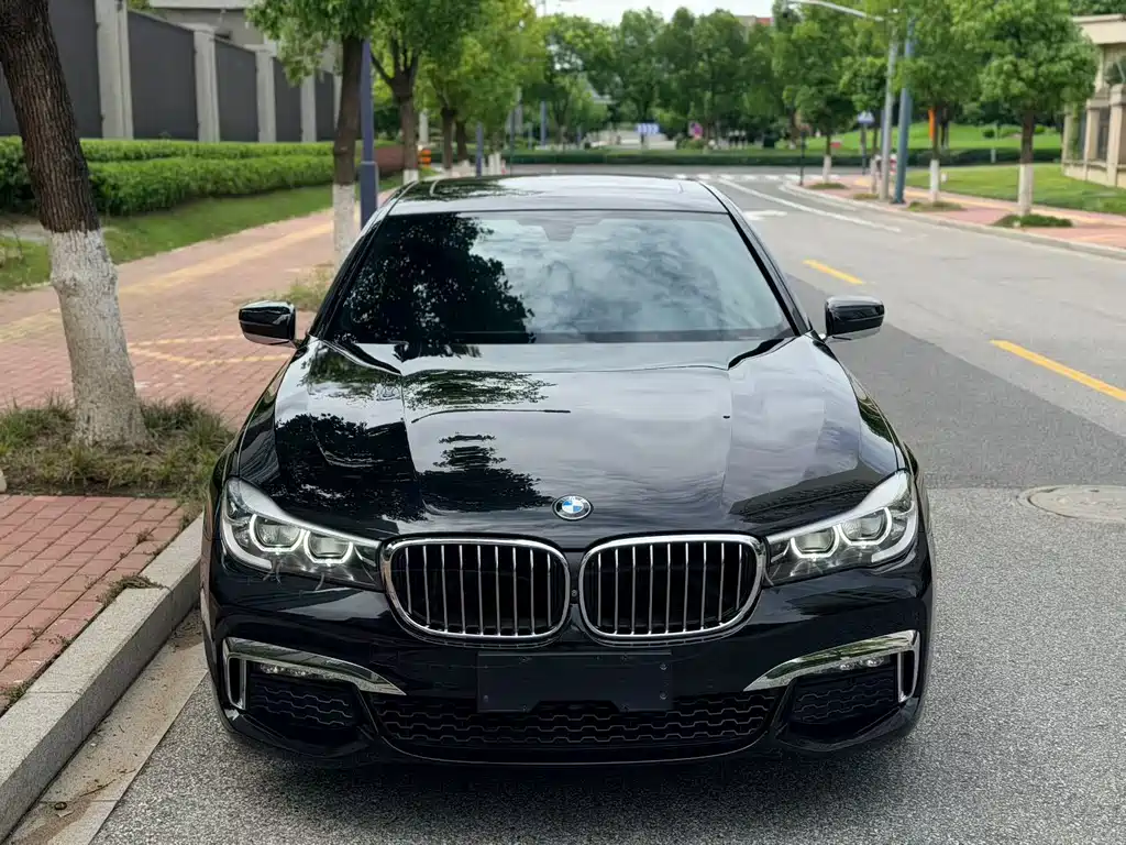 BMW 7 Series 2019 — фото 2