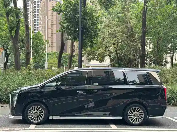 GAC Trumpchi M8 2023