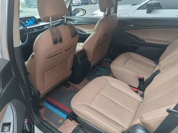 Buick GL6 2022
