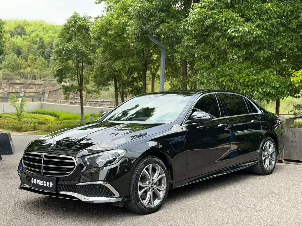 Mercedes-Benz E-Class 2021