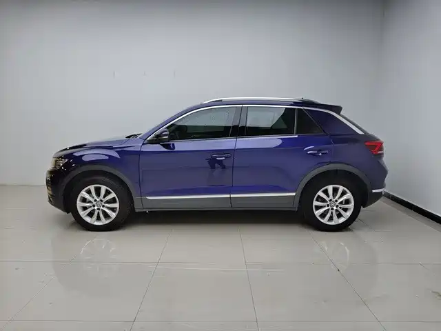 Volkswagen T-Roc 2021 — фото 2
