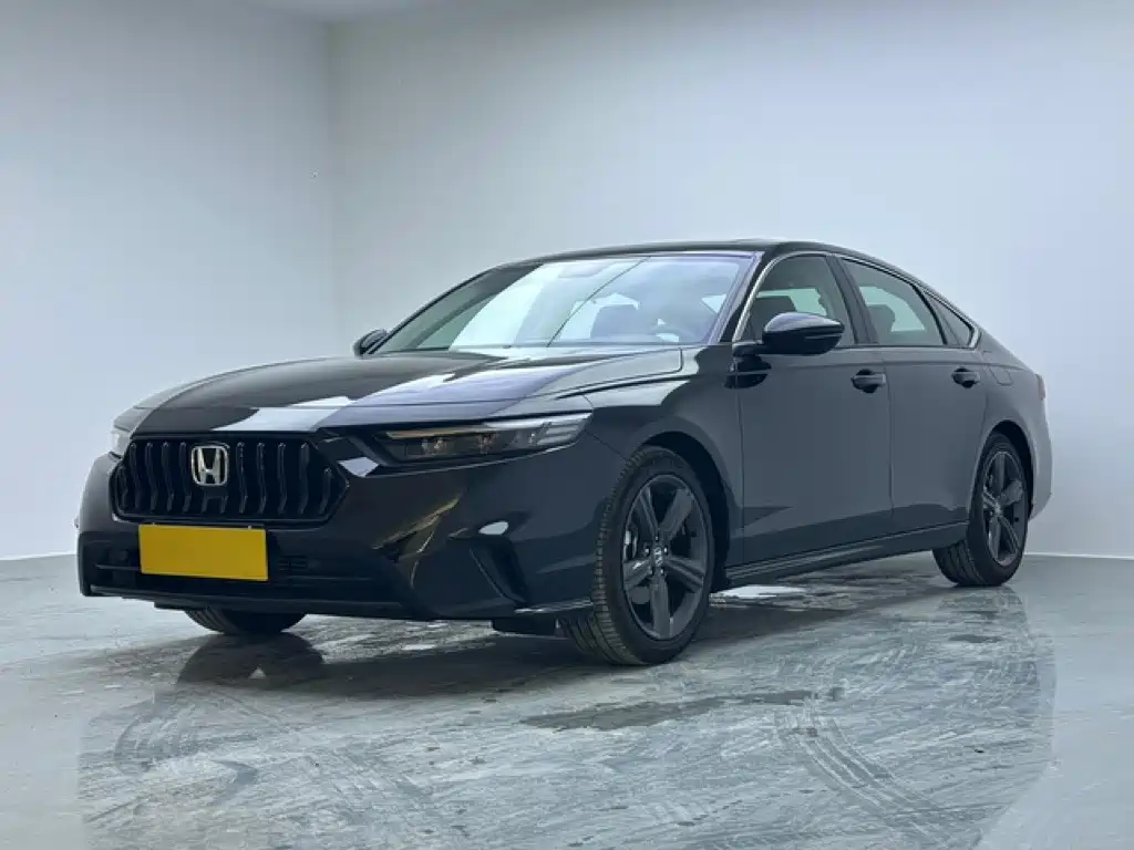 Honda Inspire 2025 — фото 1