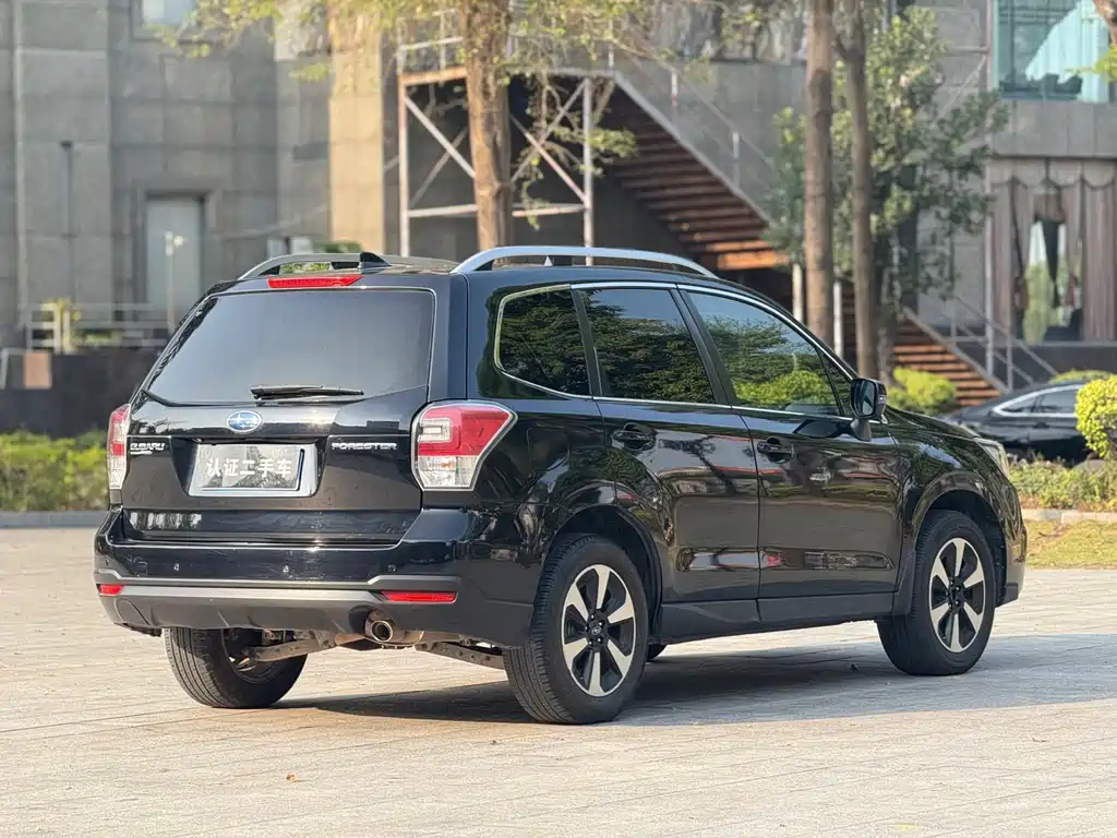 Subaru Forester 2017 — фото 20