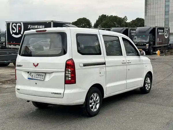 Wuling Hongguang V 2019