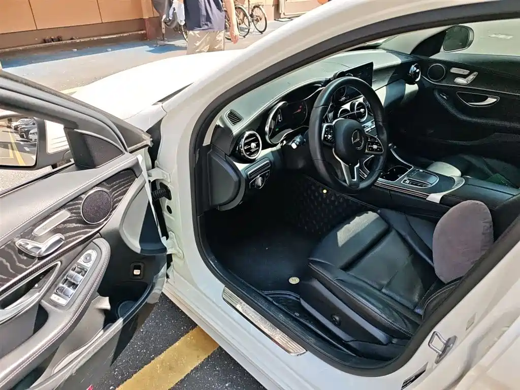 Mercedes-Benz C-Class 2018 — фото 14