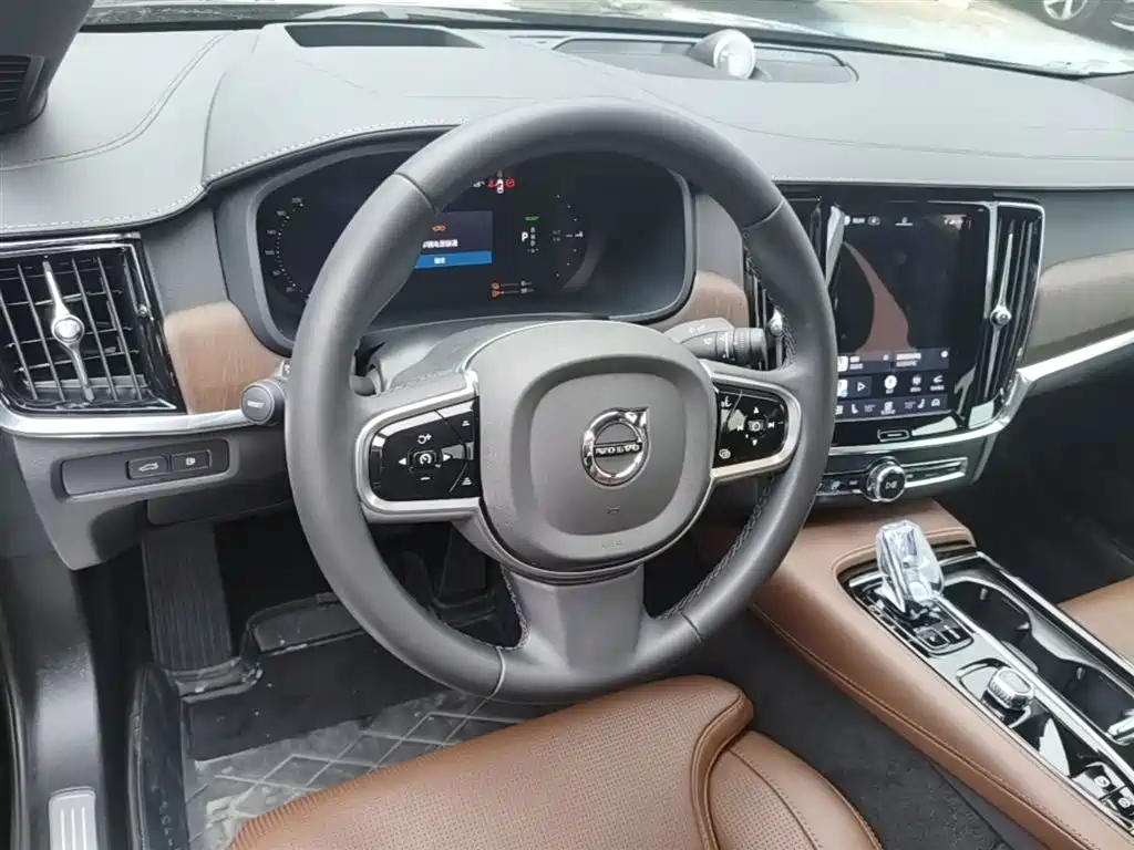 Volvo S90 PHEV 2024 — фото 11