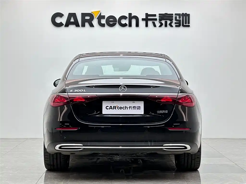 Mercedes-Benz E-Class 2024