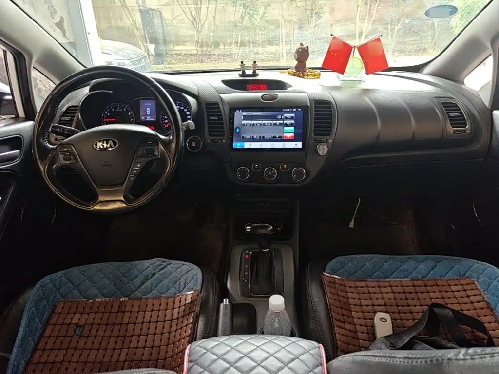 Kia K3 2015 — фото 10