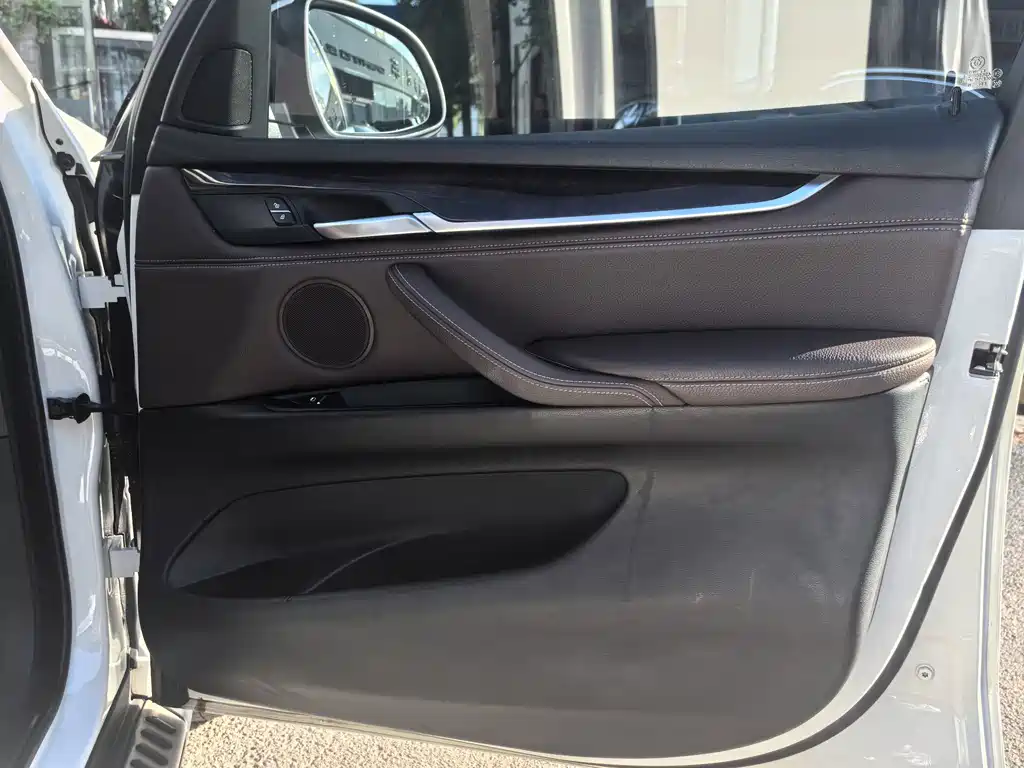 BMW X5 2015 — фото 24