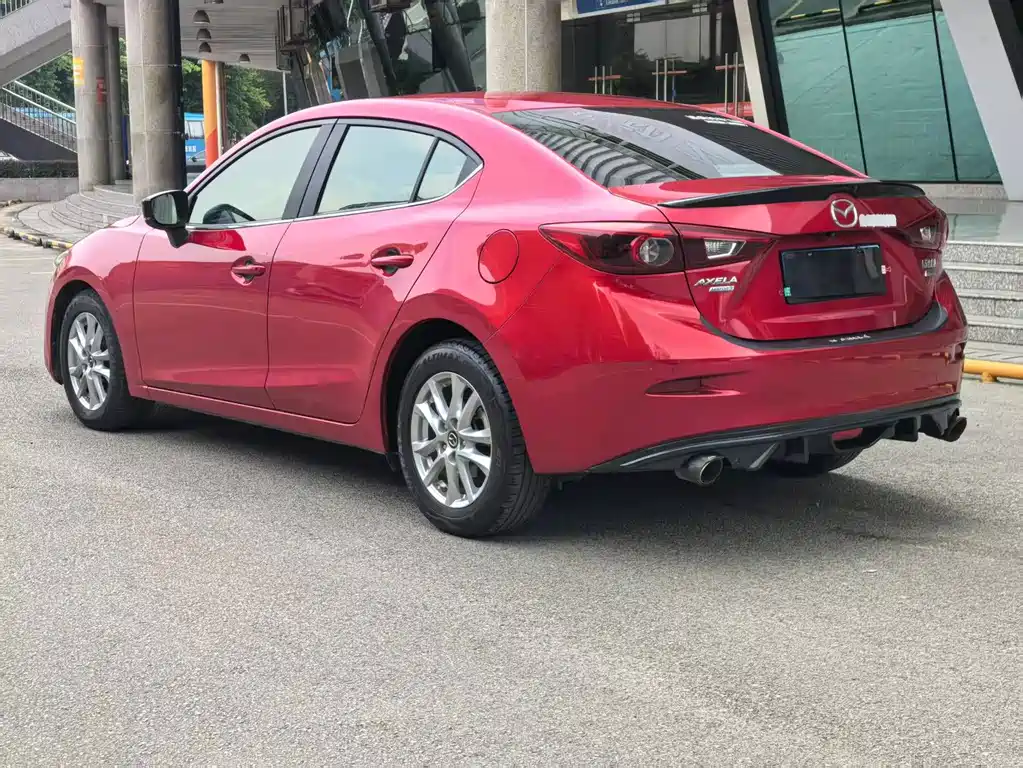 Mazda 3 Axela 2019 — фото 6