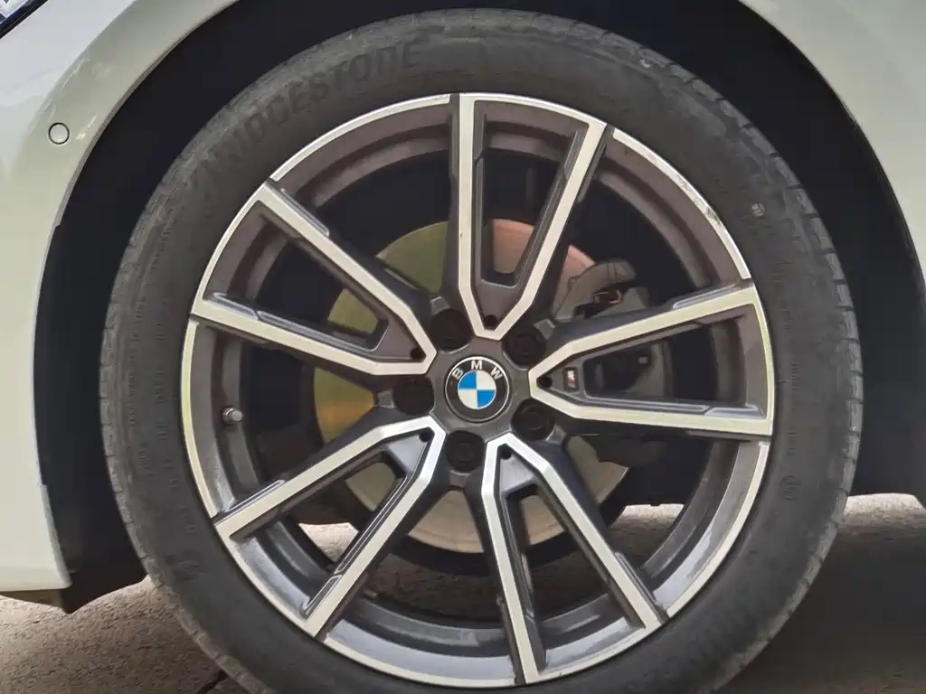BMW 3 Series 2021 — фото 10