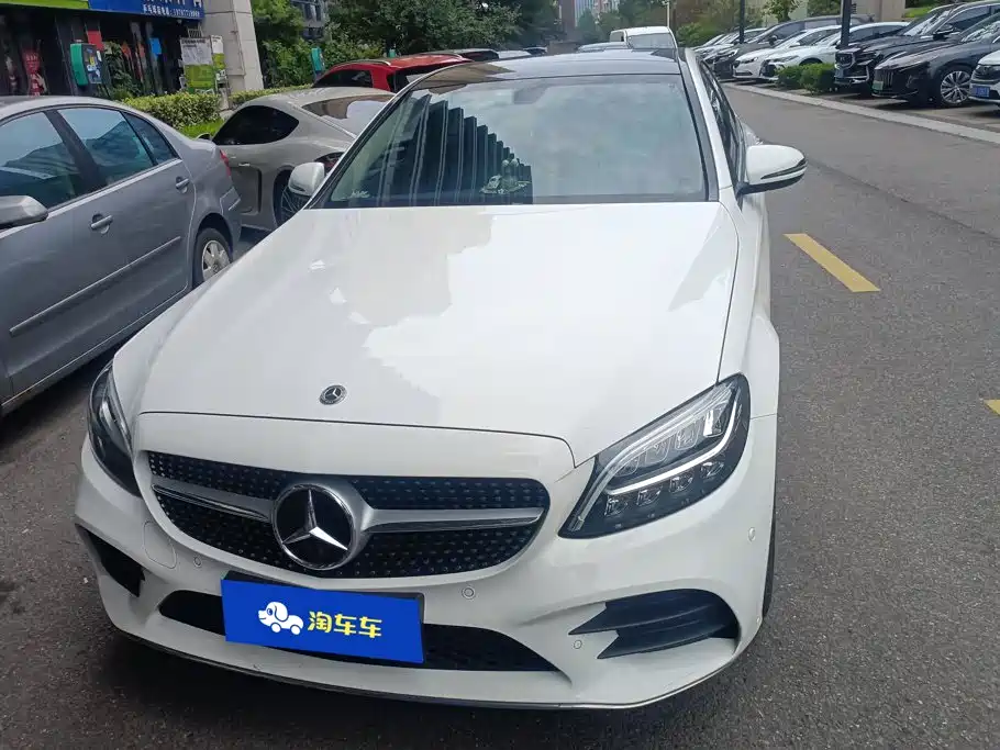 Mercedes-Benz C-Class 2021
