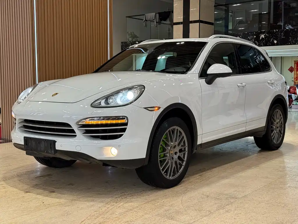 Porsche Cayenne 2014 — фото 1