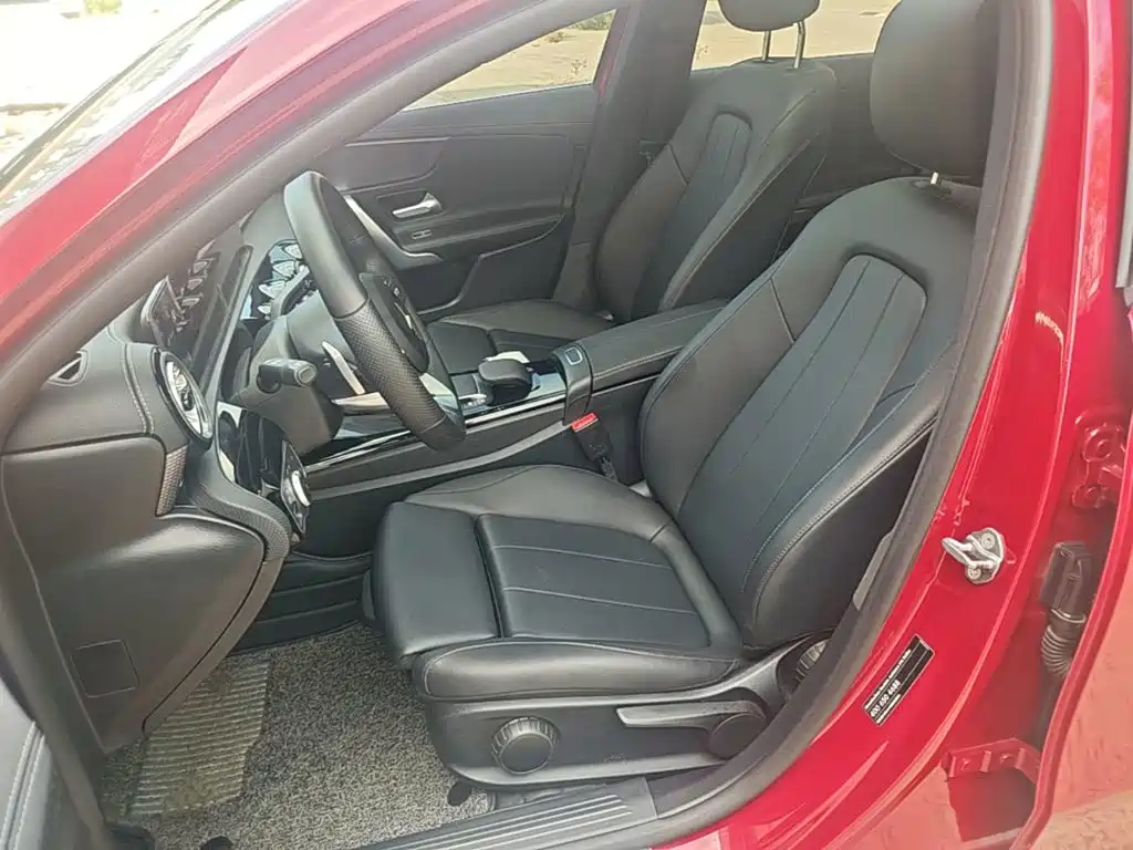 Mercedes-Benz A-Class 2022 — фото 15