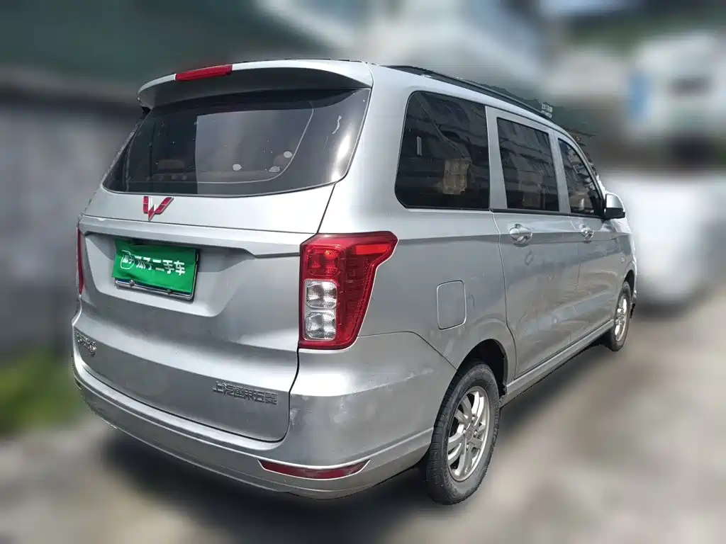 Wuling Hongguang 2019 — фото 4