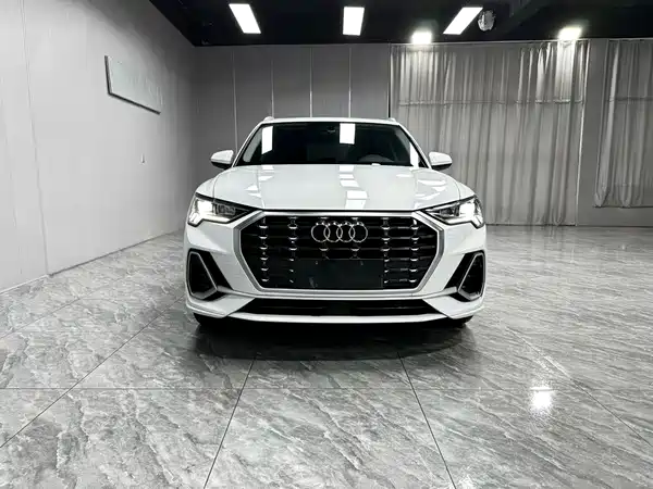 Audi Q3 2022