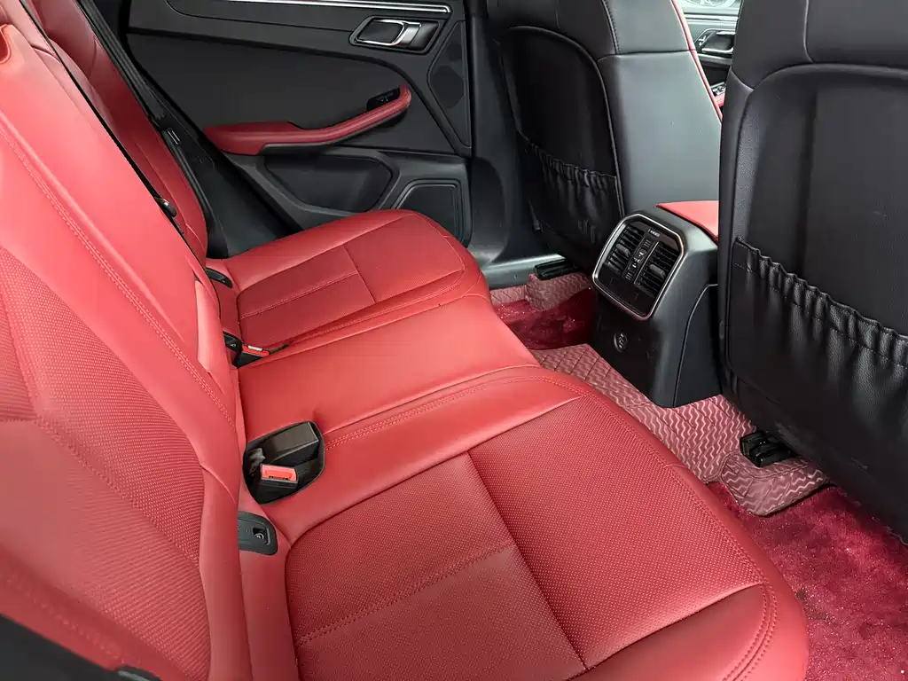 Porsche Macan 2019 — фото 16