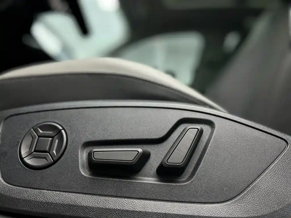 Audi Q3 2022 — фото 16