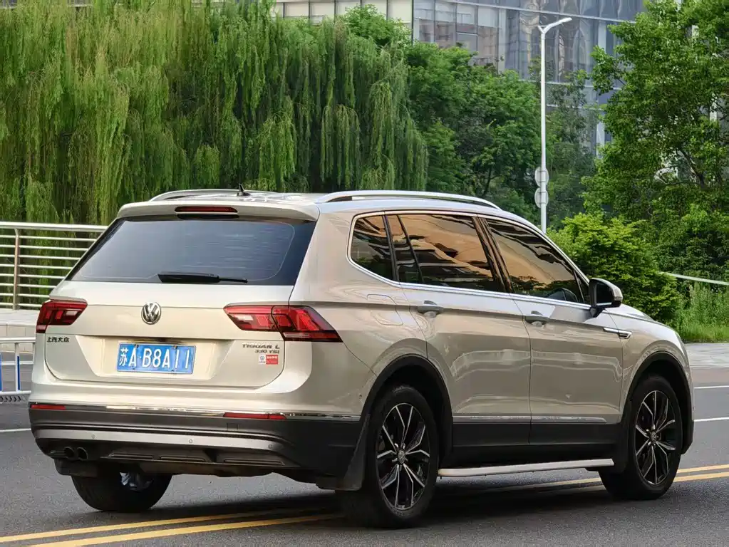 Volkswagen Tiguan L 2019 — фото 13