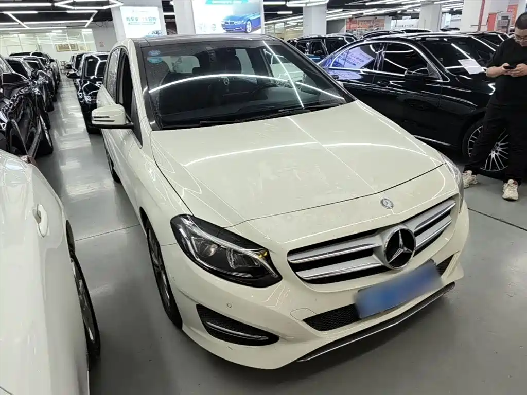 Mercedes-Benz B-Class 2016 — фото 4