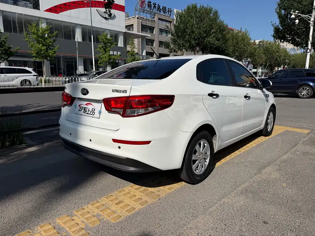 Kia K2 2016 — фото 10