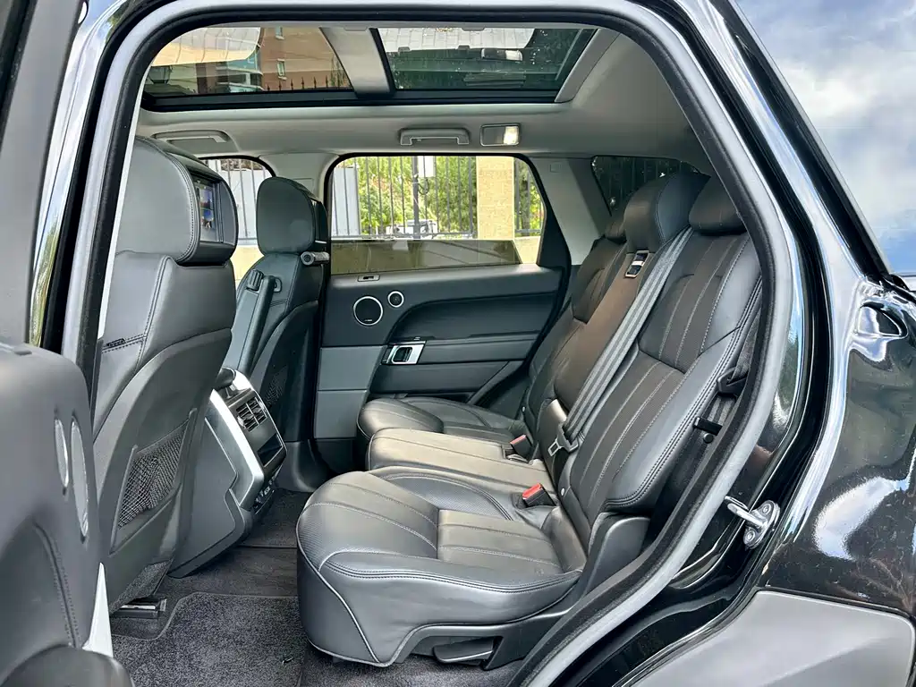 Land Rover Range Rover Sport 2018 — фото 12