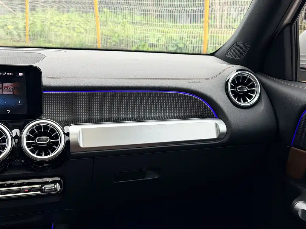 Mercedes-Benz GLB 2021 — фото 16