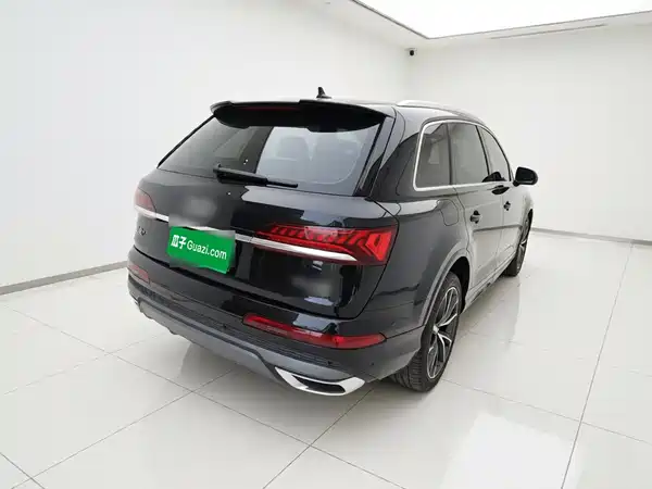 Audi Q7 2021