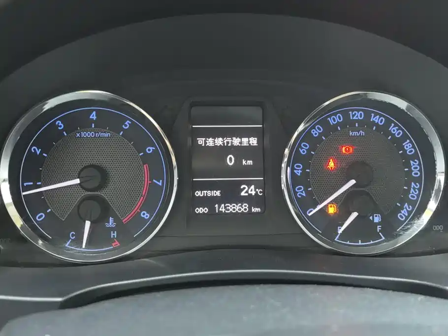 Toyota Corolla 2016 — фото 14