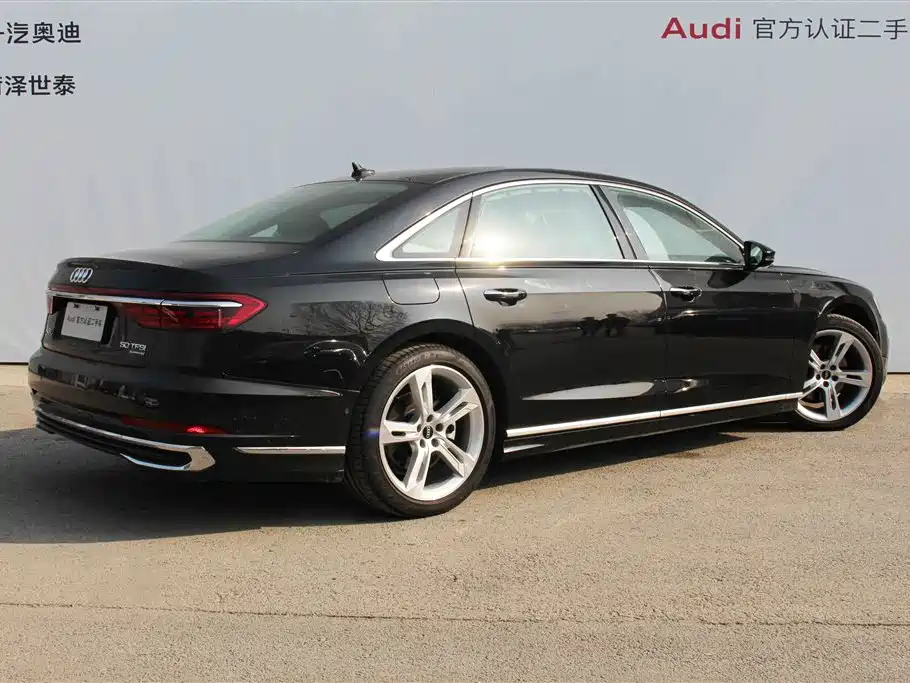 Audi A8 2023 — фото 5