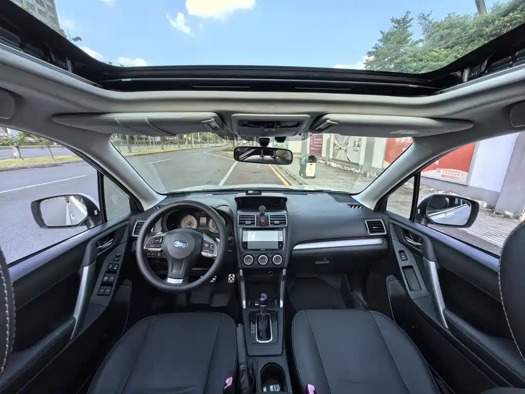 Subaru Forester 2015 — фото 8