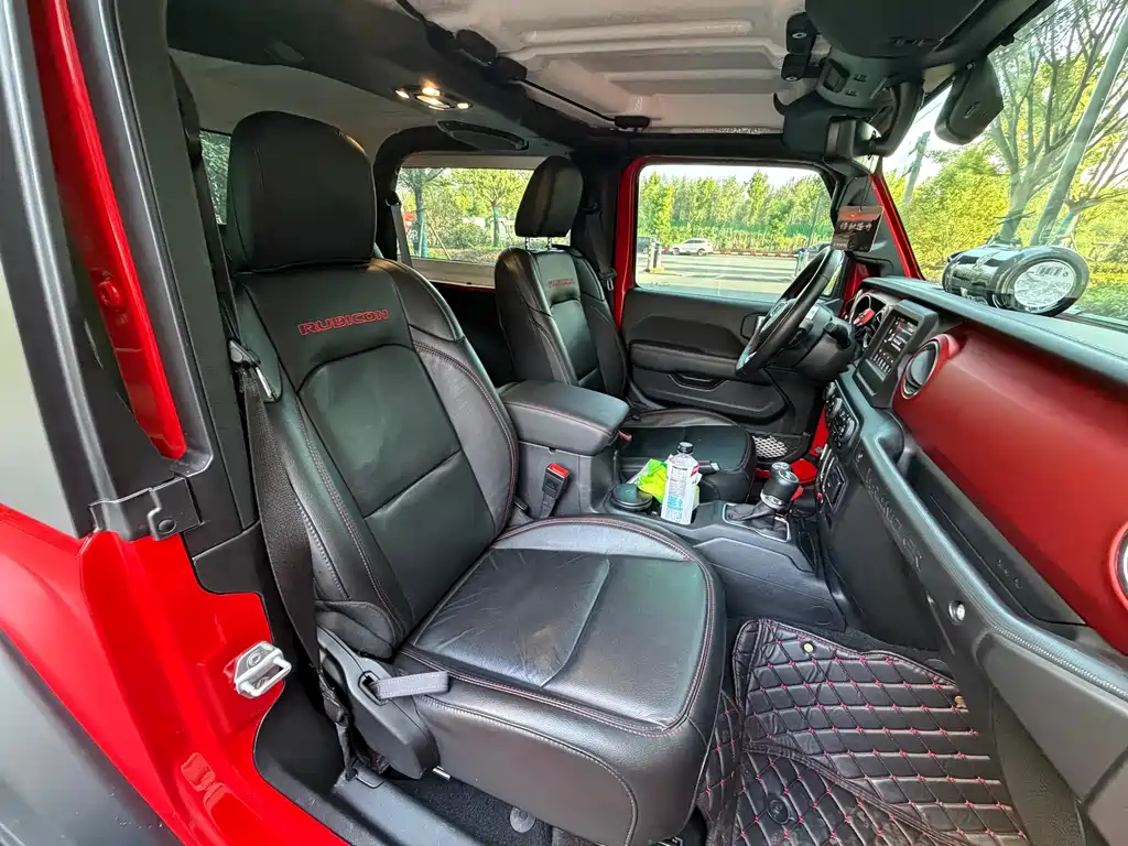 Jeep Wrangler 2020 — фото 9