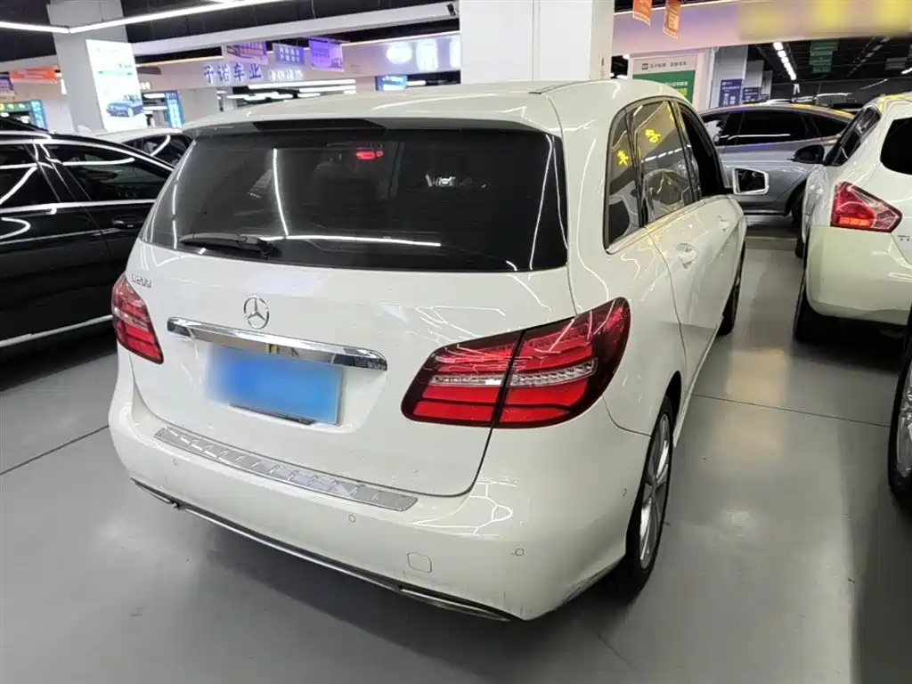 Mercedes-Benz B-Class 2016 — фото 7