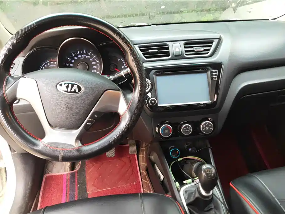 Kia K2 2015 — фото 12