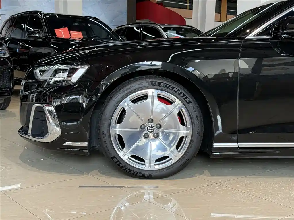 Audi A8 2024