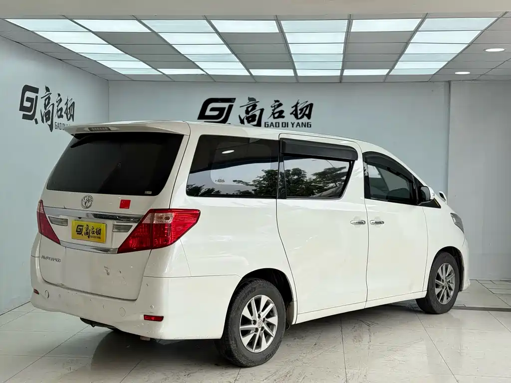 Toyota Alphard 2016 — фото 27